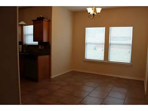 1104 Bryan Dr, Moore, OK 73160 photo 7