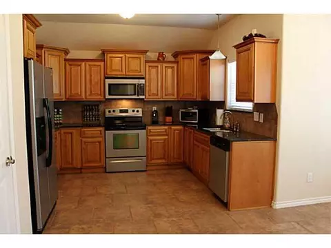 1104 Bryan Dr, Moore, OK 73160 photo 5