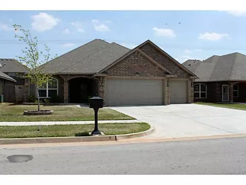 1104 Bryan Dr, Moore, OK 73160 photo 1