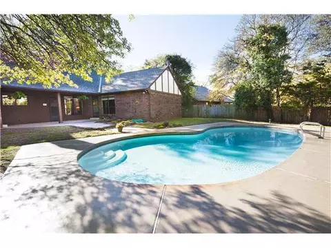1809 Eagle Dr, Edmond, OK 73034 photo 3