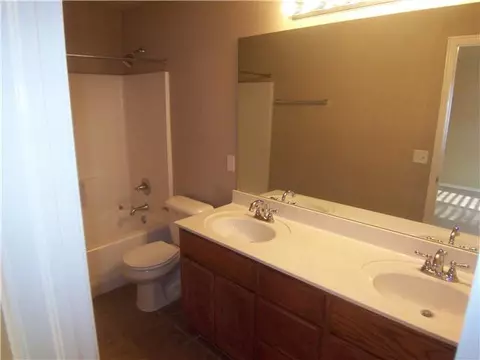 4116 Queens Dr, Moore, OK 73160 photo 7