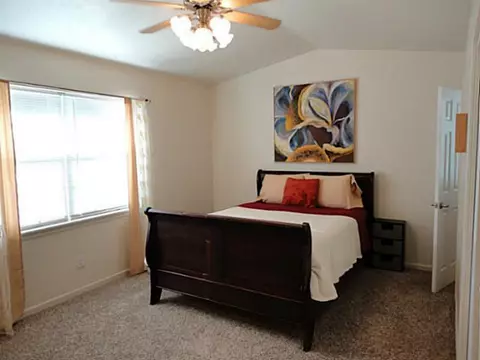 825 Wilkinson Ct, Moore, OK 73160 photo 11