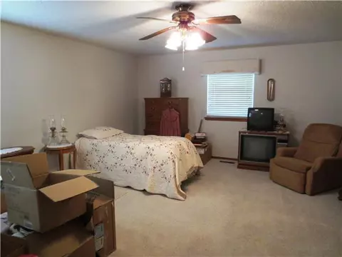 17 Cherry Dr, Chickasha, OK 73018 photo 8