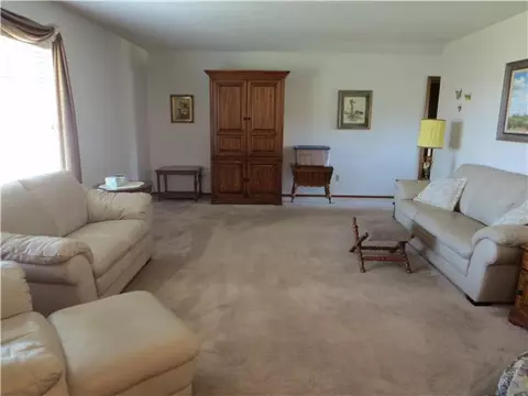 17 Cherry Dr, Chickasha, OK 73018 photo 6