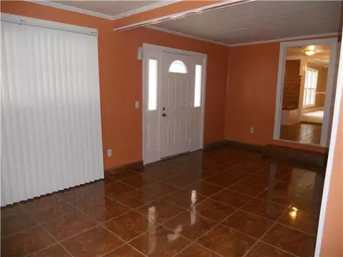 325 S Main St, Mcloud, OK 74851 photo 8