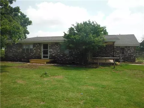 4200 E Franklin Rd, Norman, OK 73026 photo 1