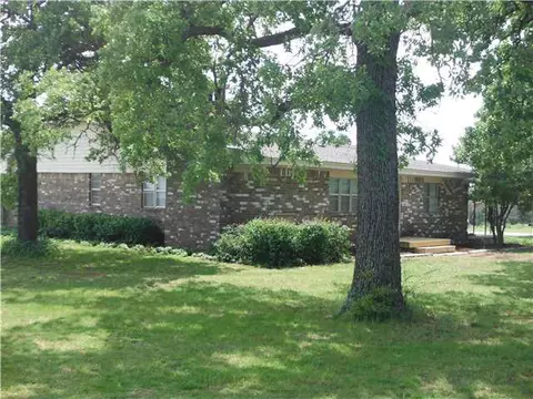 4200 E Franklin Rd, Norman, OK 73026 photo 2