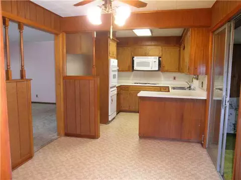 20452 Walker St, Harrah, OK 73045 photo 3
