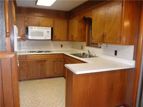 20452 Walker St, Harrah, OK 73045 photo 4