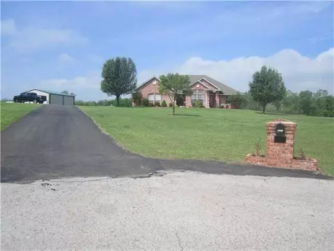 2091 Teal Holw, Tuttle, OK 73089 photo 2