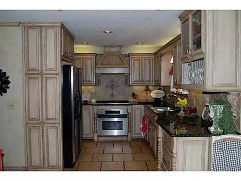 2013 E Mistletoe Ln, Edmond, OK 73034 photo 7