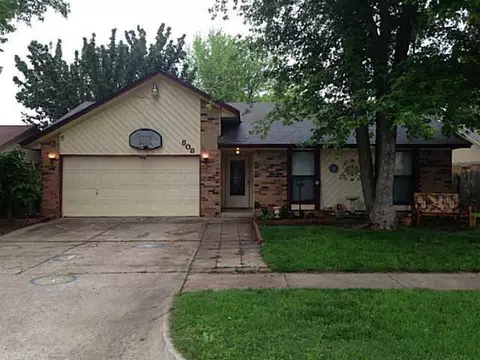 508 Marathon Dr, Moore, OK 73160 photo 1