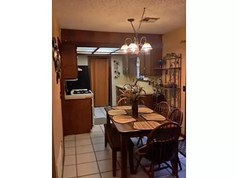 508 Marathon Dr, Moore, OK 73160 photo 5