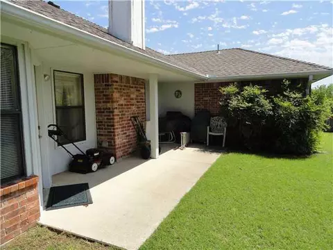 3705 Harmony Dr, Moore, OK 73160 photo 11