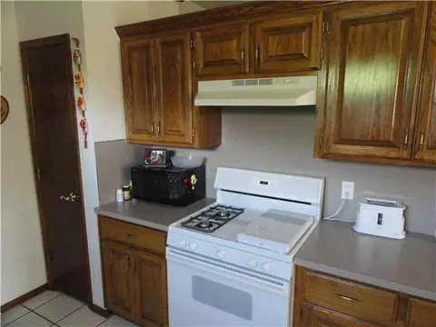 3705 Harmony Dr, Moore, OK 73160 photo 7