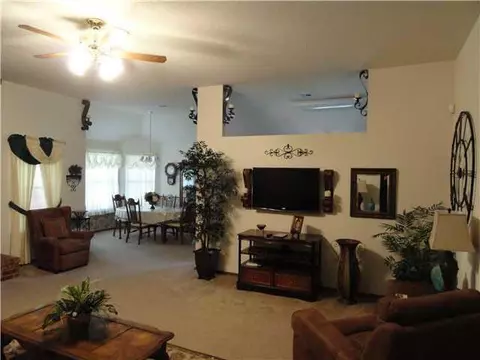 3705 Harmony Dr, Moore, OK 73160 photo 2
