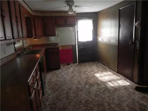 702 S Cherry St, Guthrie, OK 73044 photo 4