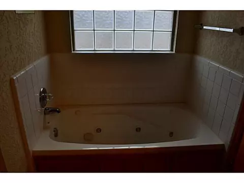 504 Allison Ln, Moore, OK 73160 photo 13