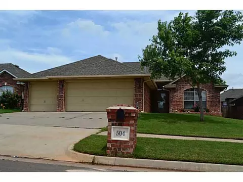 504 Allison Ln, Moore, OK 73160 photo 1