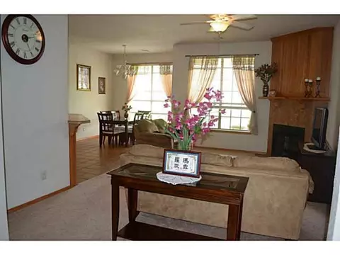 504 Allison Ln, Moore, OK 73160 photo 4