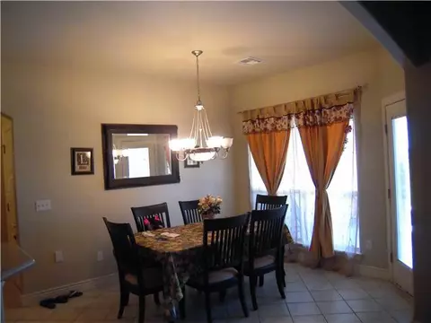 637 N Dobbs Rd, Harrah, OK 73045 photo 5