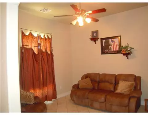 637 N Dobbs Rd, Harrah, OK 73045 photo 6