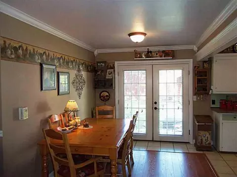 503 SW 3rd, Tuttle, OK 73089 photo 4