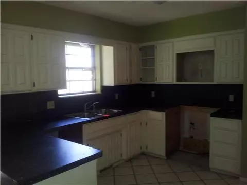 35 Mckenzie Dr, Chickasha, OK 73018 photo 4