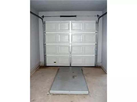 Undisclosed, Moore, OK 73160 photo 18