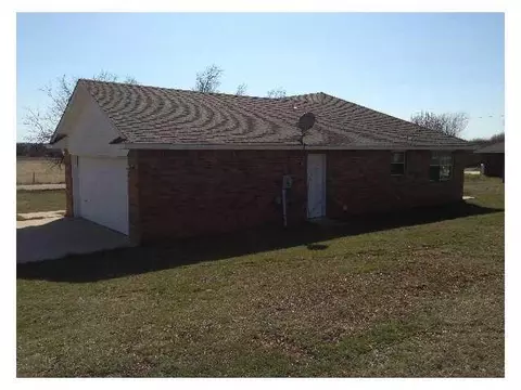 335 S Wright, Wanette, OK 74878 photo 4