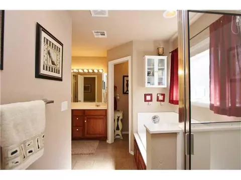 608 Elder Ln, Mustang, OK 73064 photo 9
