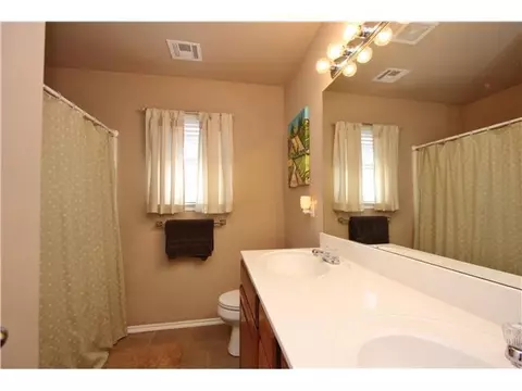 608 Elder Ln, Mustang, OK 73064 photo 12