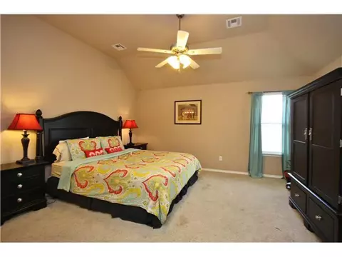 608 Elder Ln, Mustang, OK 73064 photo 6