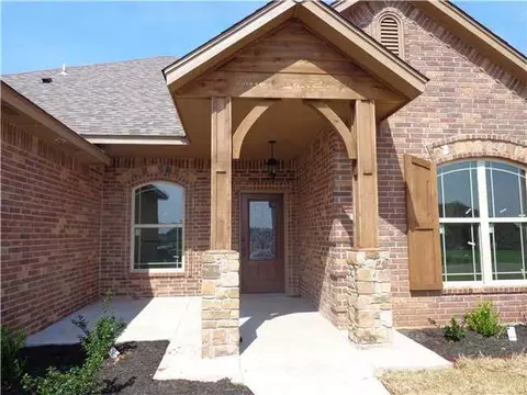 507 Arrowhead Dr, Tuttle, OK 73089 photo 2