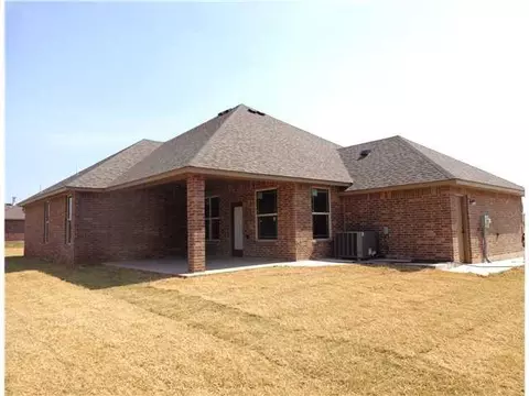 507 Arrowhead Dr, Tuttle, OK 73089 photo 3