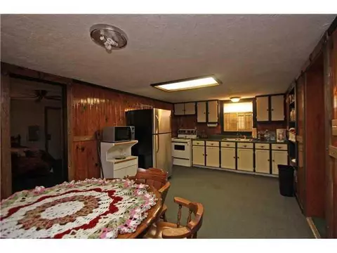 21380 Eighth St, Hinton, OK 73047 photo 9