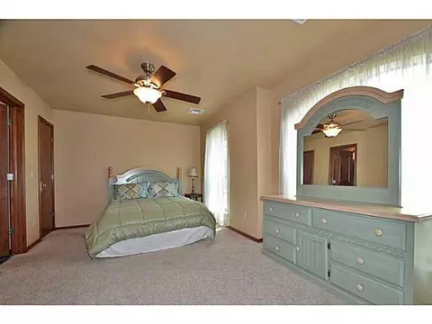 502 E Cedar Dr, Tuttle, OK 73089 photo 12