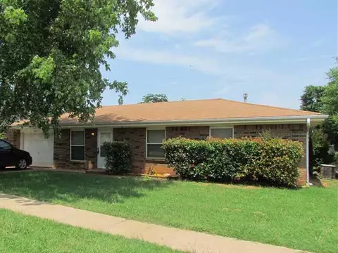 222 E Orbit Dr, Guthrie, OK 73044 photo 1
