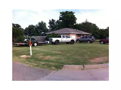 102 SW 4th St, Tuttle, OK 73089 photo 9