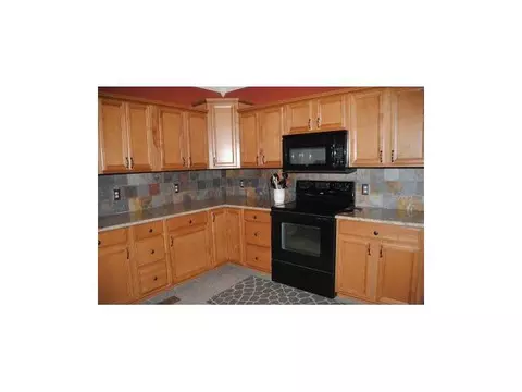 301 SW 3rd St, Tuttle, OK 73089 photo 10
