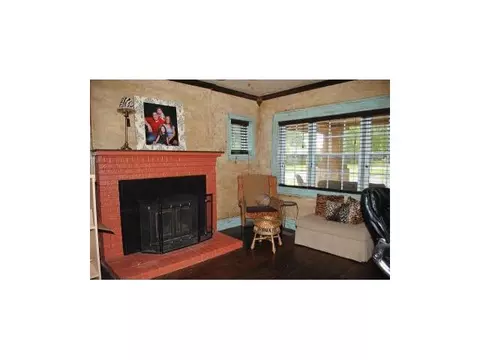 301 SW 3rd St, Tuttle, OK 73089 photo 4