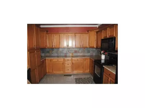 301 SW 3rd St, Tuttle, OK 73089 photo 9