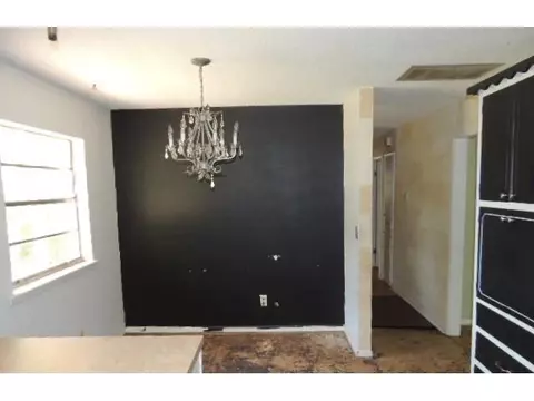 112 E Larry Rd, Shawnee, OK 74804 photo 3