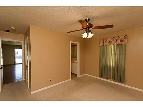 202 E Haddock St, Norman, OK 73069 photo 18
