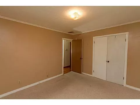 202 E Haddock St, Norman, OK 73069 photo 5