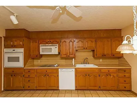 202 E Haddock St, Norman, OK 73069 photo 11