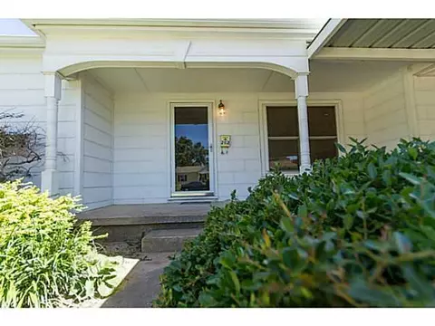 202 E Haddock St, Norman, OK 73069 photo 2