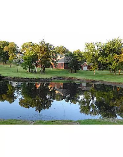 5345 E Charter Oak Rd, Guthrie, OK 73044 photo 2