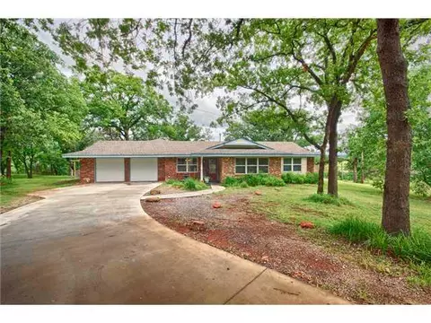 2353 Blue Creek Dr, Norman, OK 73026 photo 1