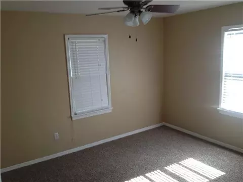 44 E 12th St, Edmond, OK 73034 photo 7